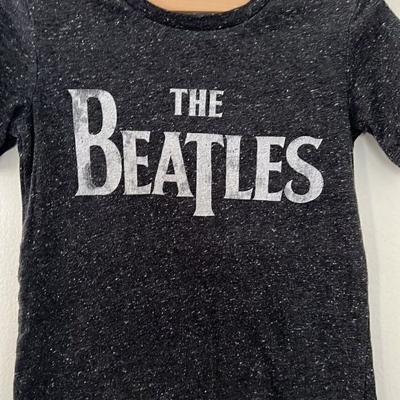 Bundle of 2 Kids The Rolling Stones shirt /the Beatles shirt EUC - Picture 2 of 7